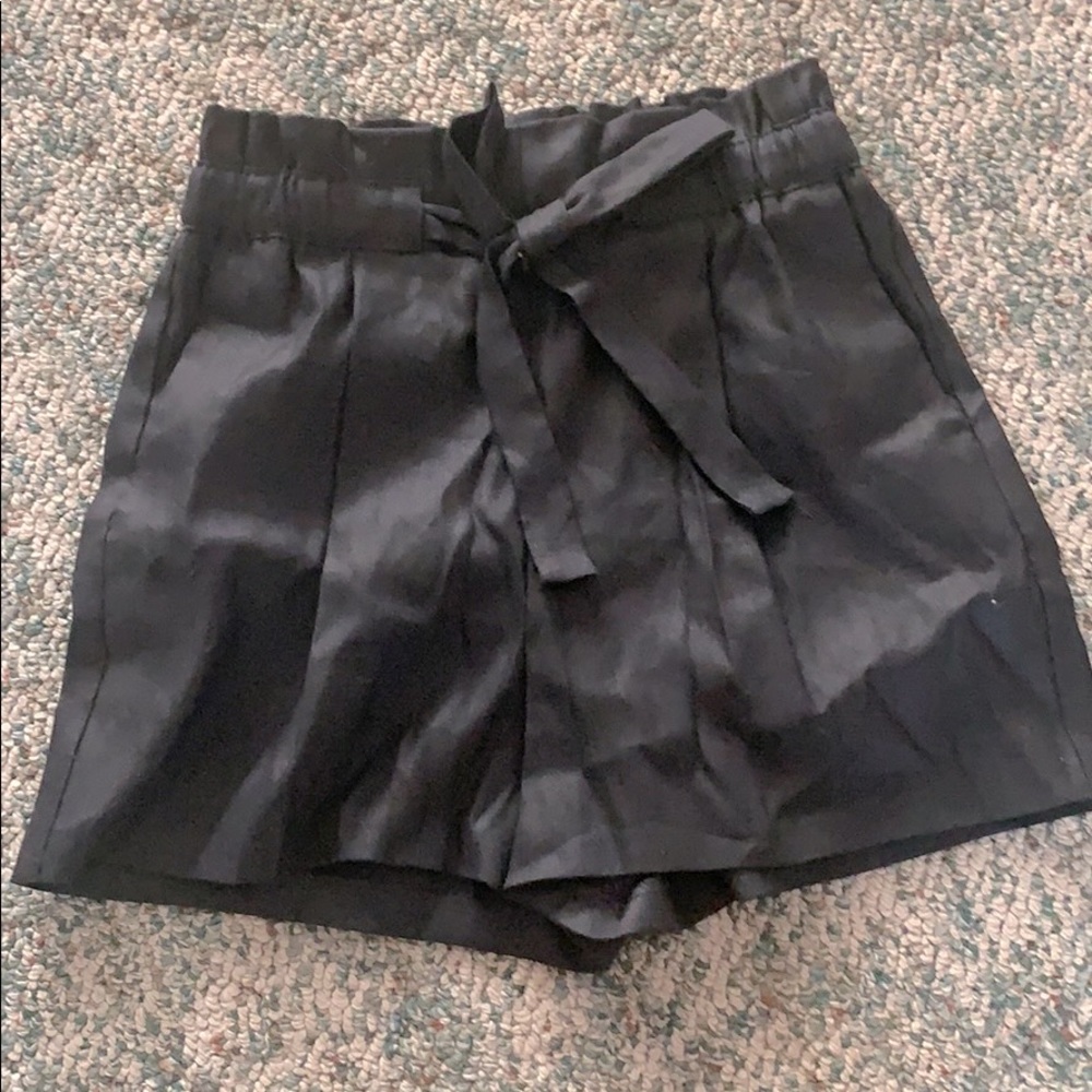 Black express shorts
